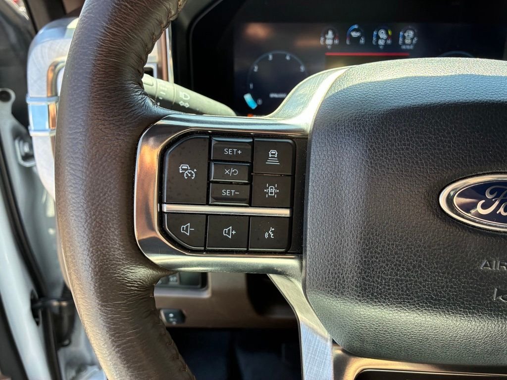 Used 2024  Ford King Ranch image 21