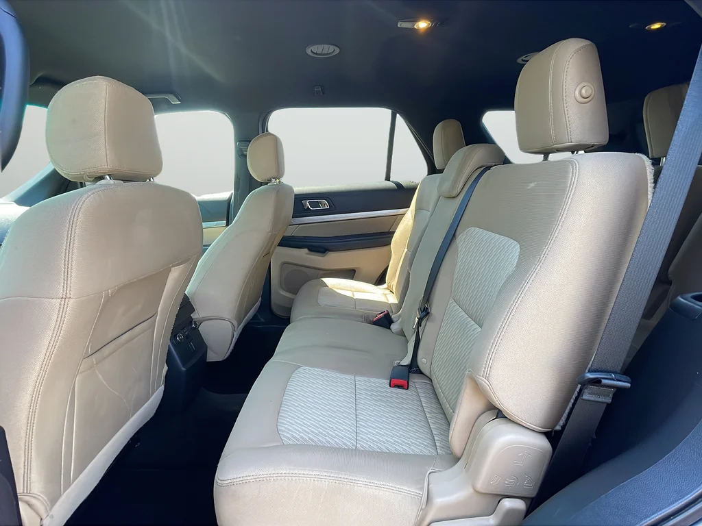 Used 2016 Black Ford Base image 27