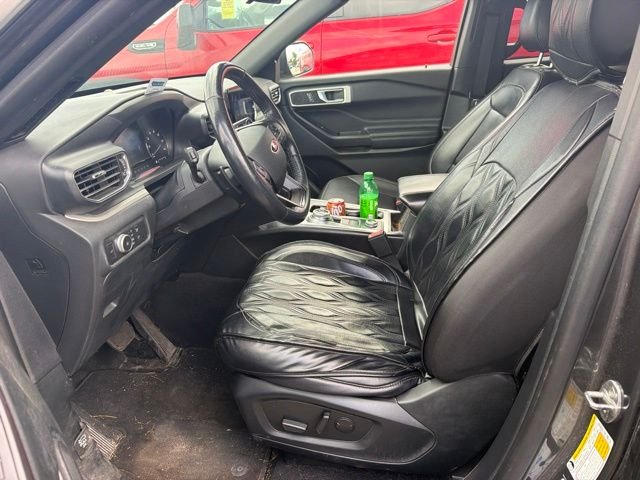 Used 2020 Magnetic Ford XLT image 4