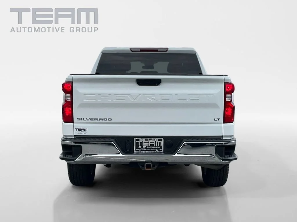 Used 2023 SUMMIT WHITE Chevrolet LT image 6