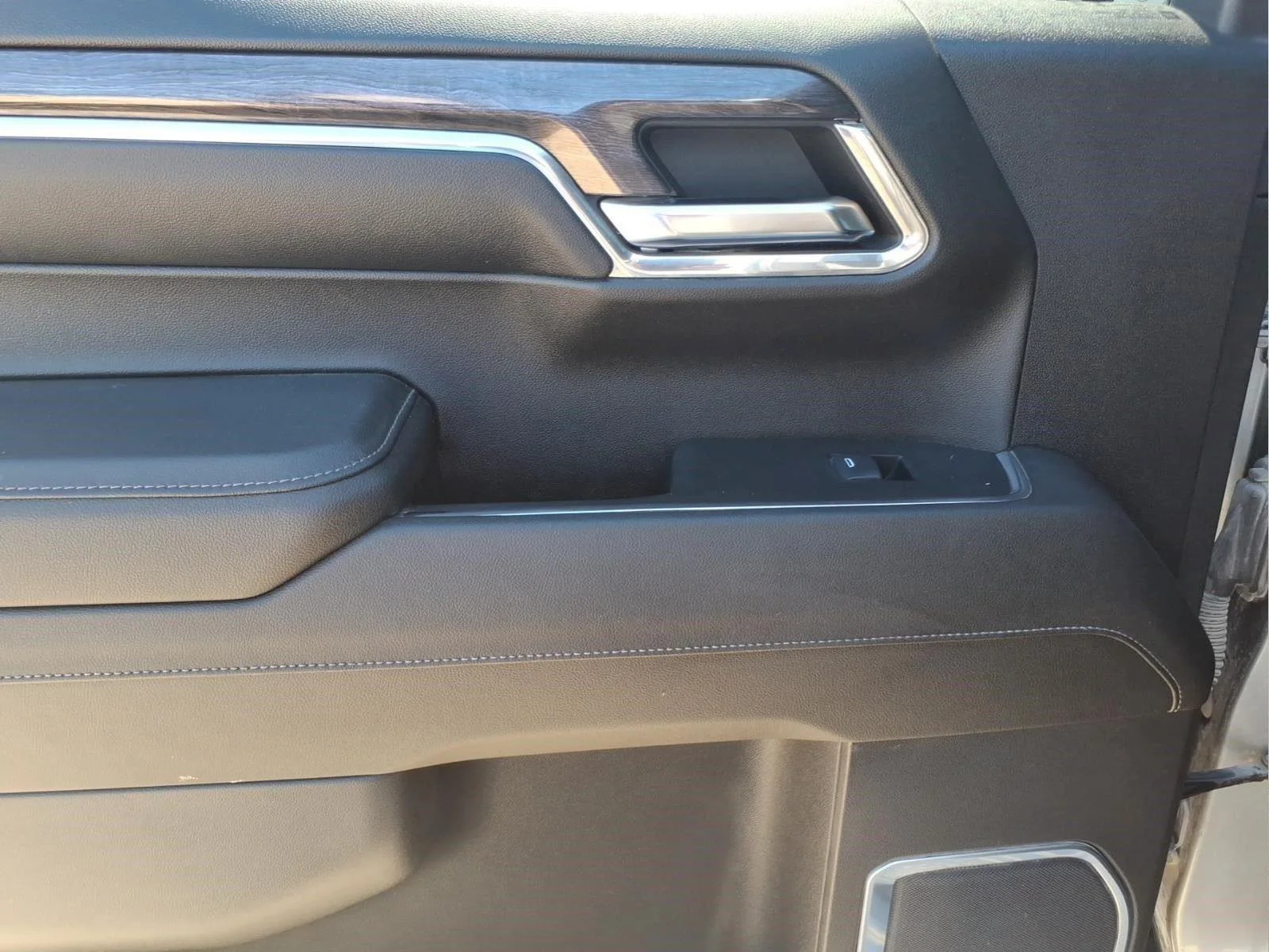 Used 2024 Sterling Gray Metallic Chevrolet LTZ image 11