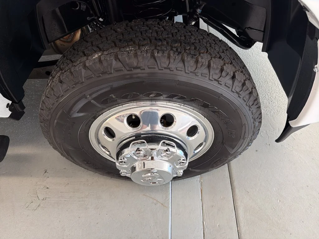 New 2027 Bright White Clear-Coat Paint RAM Tradesman image 4