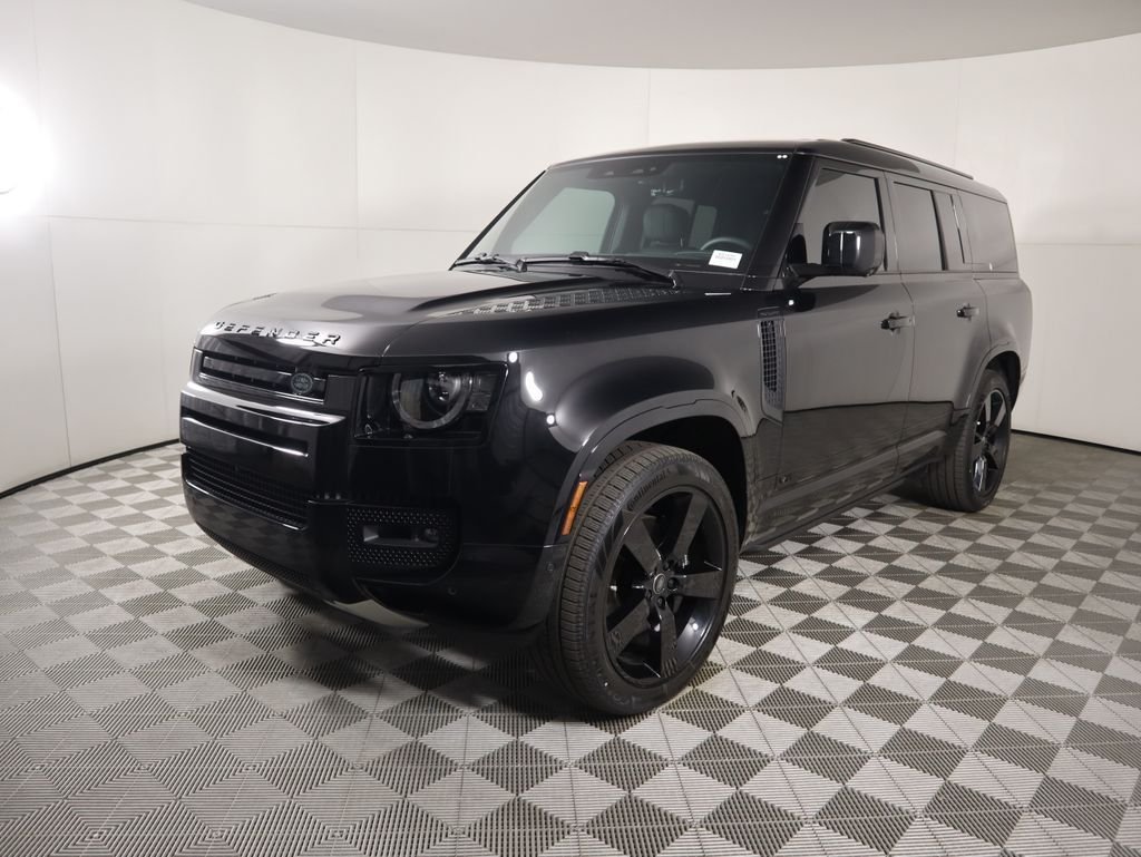 2025 Land Rover Defender V8