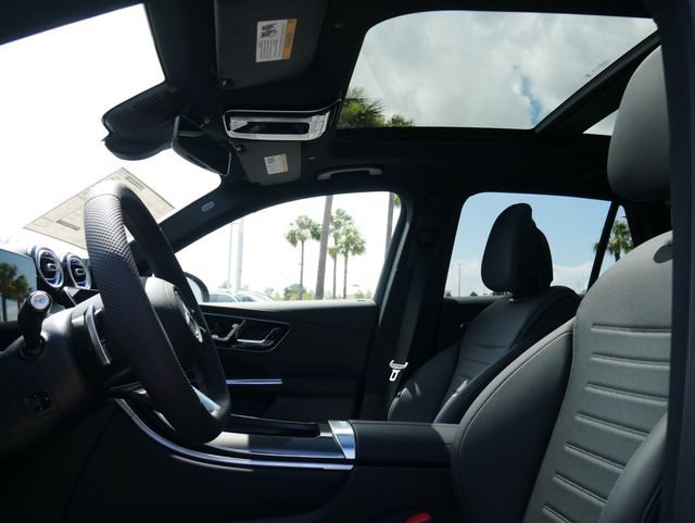 New 2026 Black Mercedes-Benz GLC 300 image 40