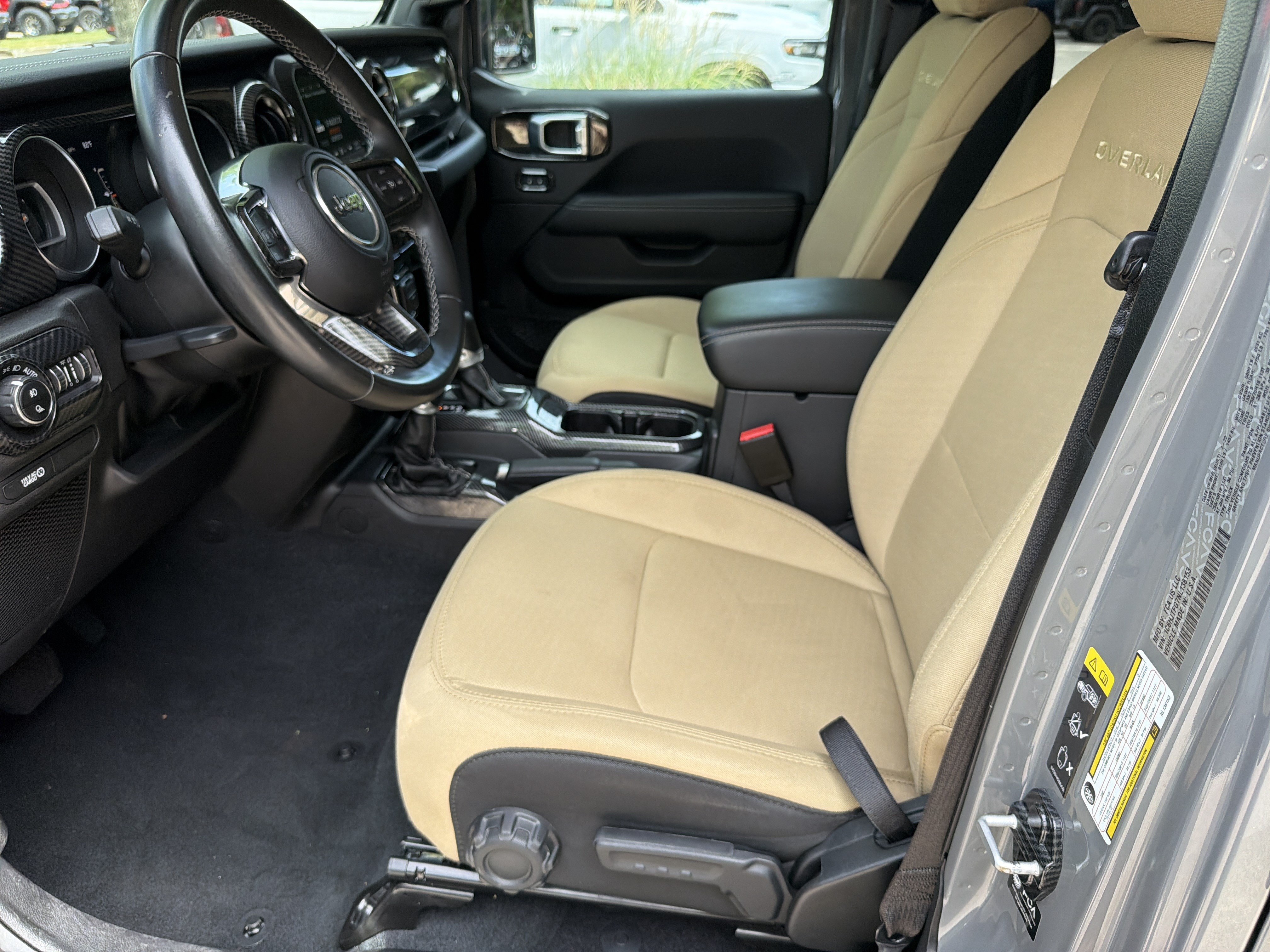 Used 2022 Sting-Gray Clearcoat Jeep Overland image 9