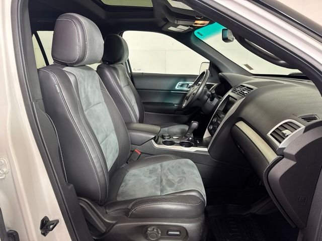 Used 2015 White Ford XLT image 4