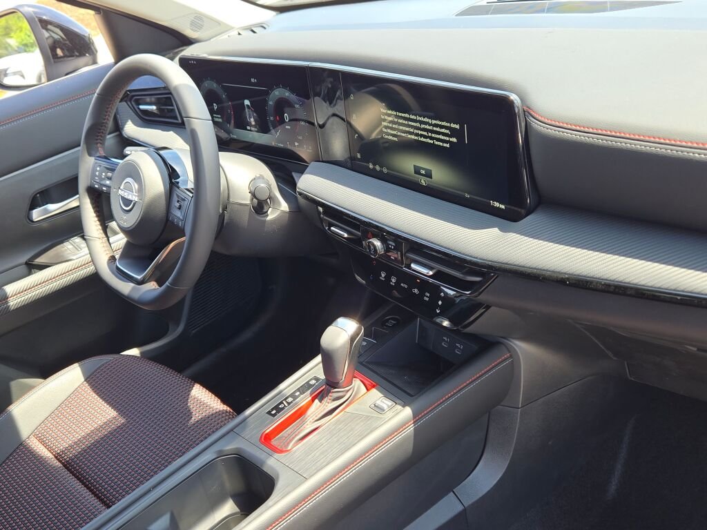 New 2026 Gray Nissan SR image 6