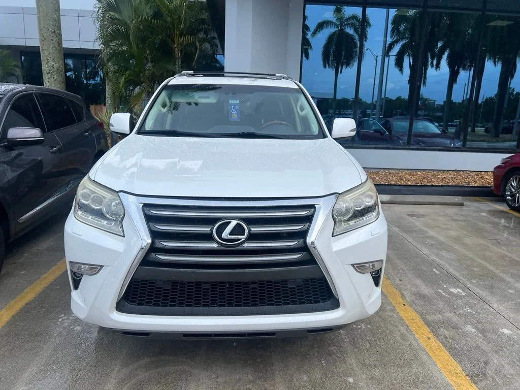 Used 2014 Starfire Pearl Lexus 460 image 4