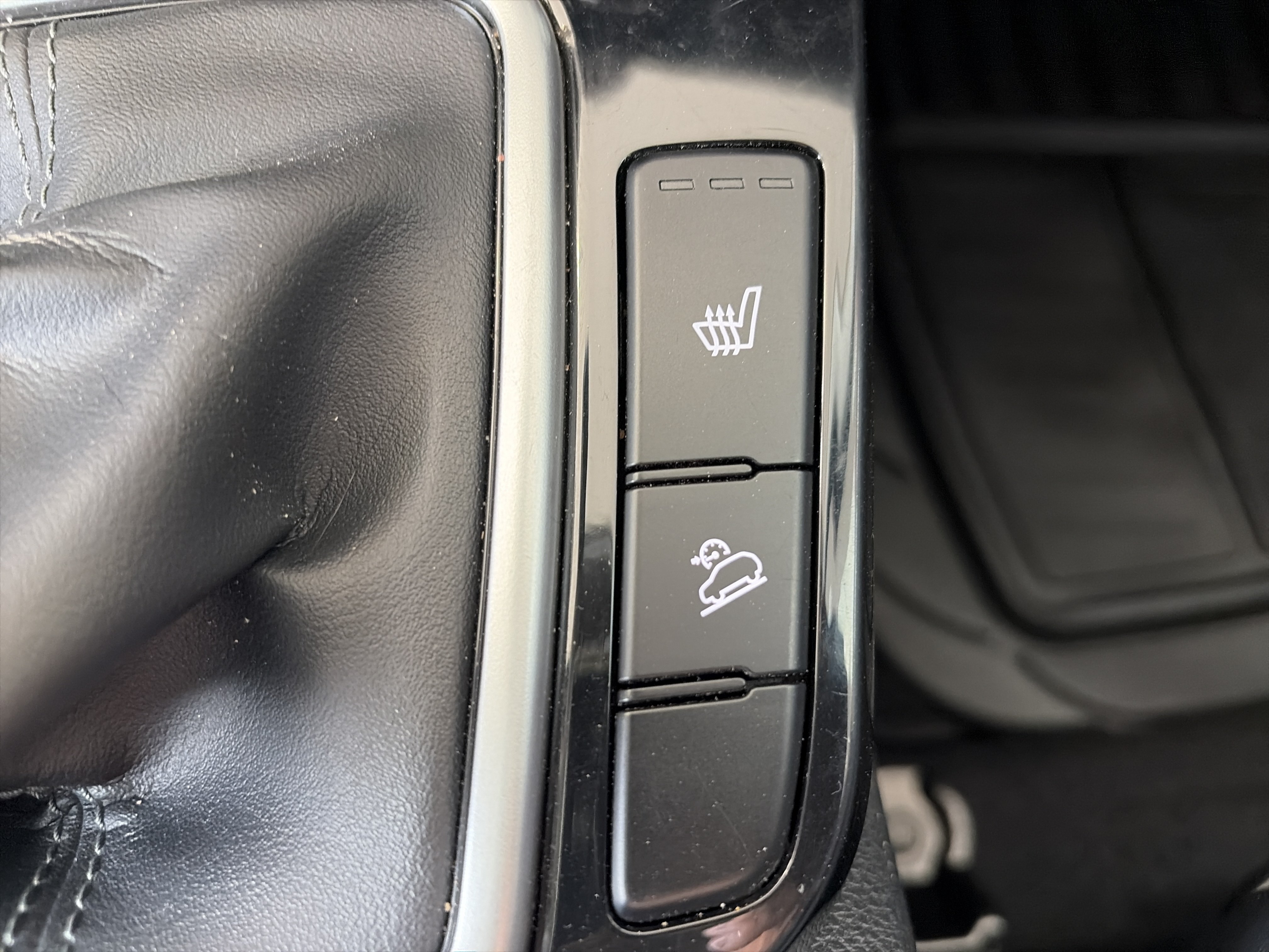 Used 2024 Gray Kia EX image 22