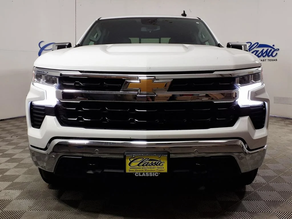 New 2026 Summit White Chevrolet LT image 3