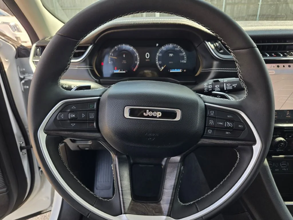 Certified Used 2023 White/off-white Jeep Limited image 36