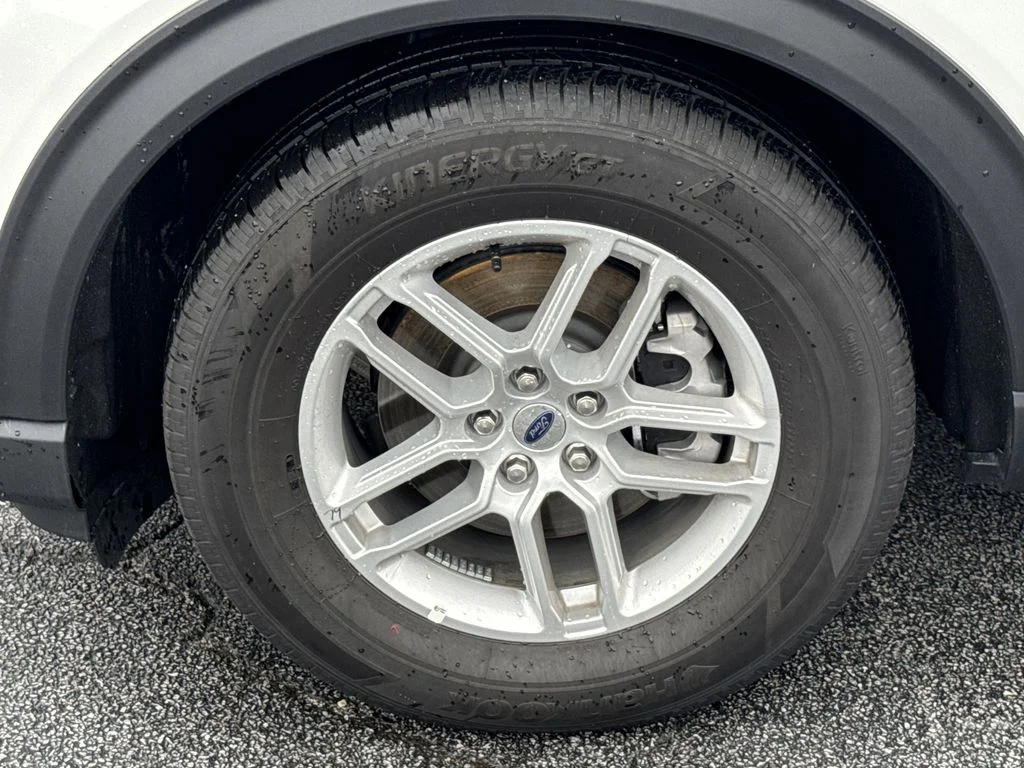 New 2026 Star White Metallic Tri-Coat Ford Active image 11