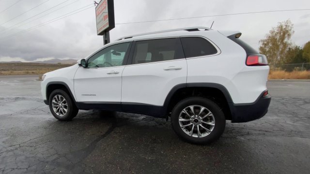 Used 2019 White Jeep Latitude Plus 4x4 image 6