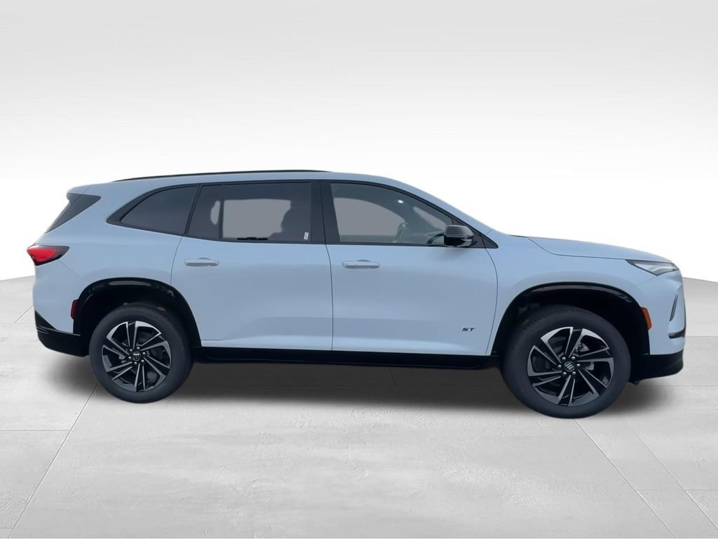 New 2026 Iridescent White Tricoat Buick Sport Touring image 9