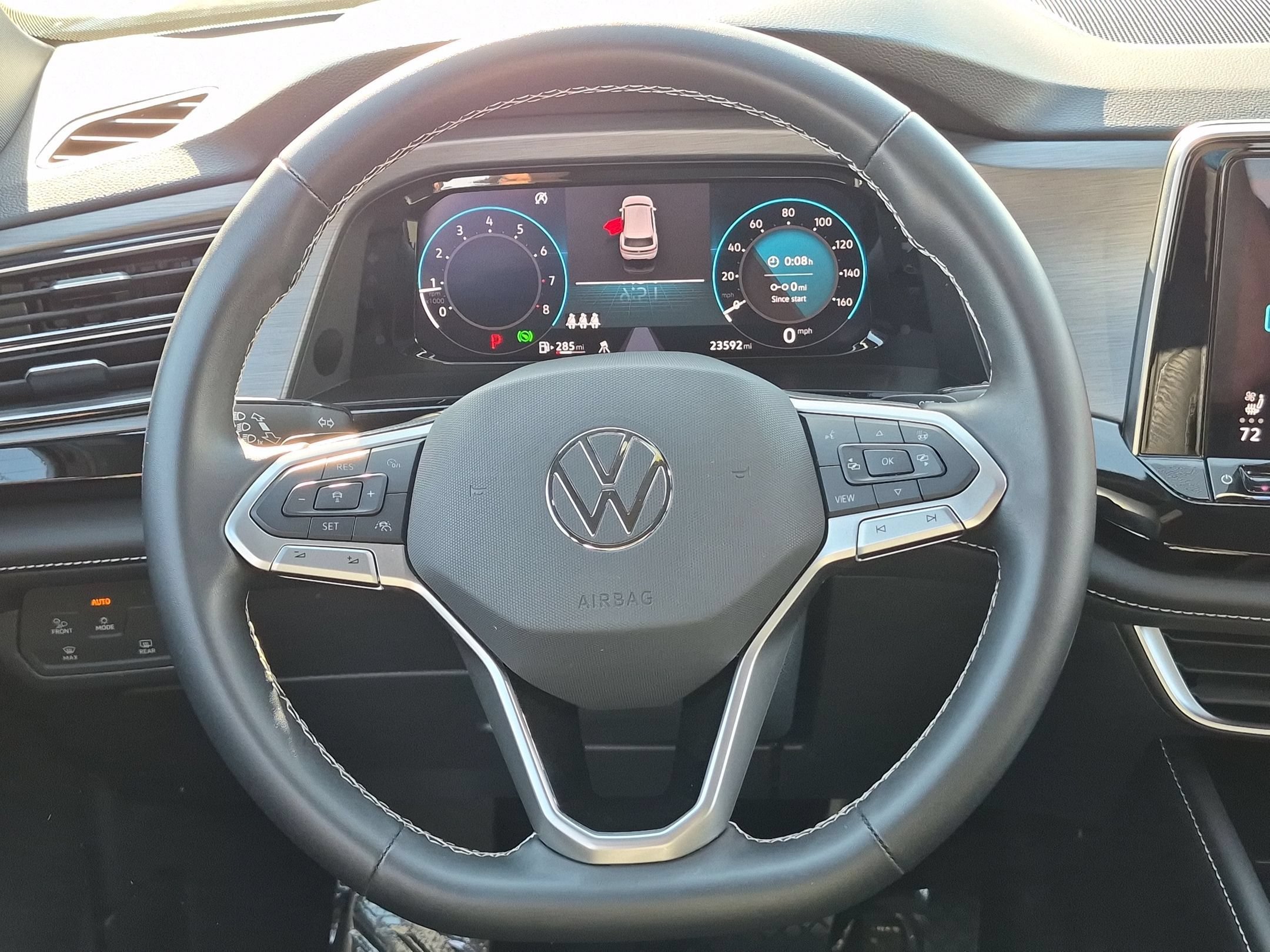 Used 2026  Volkswagen 2.0T SE w/Technology image 16