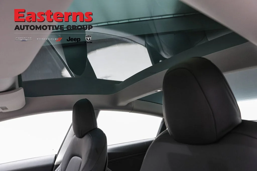Used 2021 White Tesla Standard Range Plus image 27