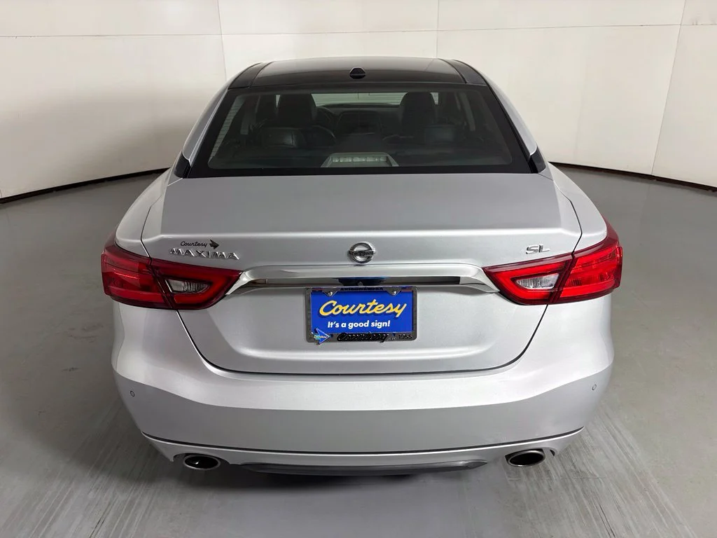 Used 2018 Silver Nissan 3.5 SL image 7