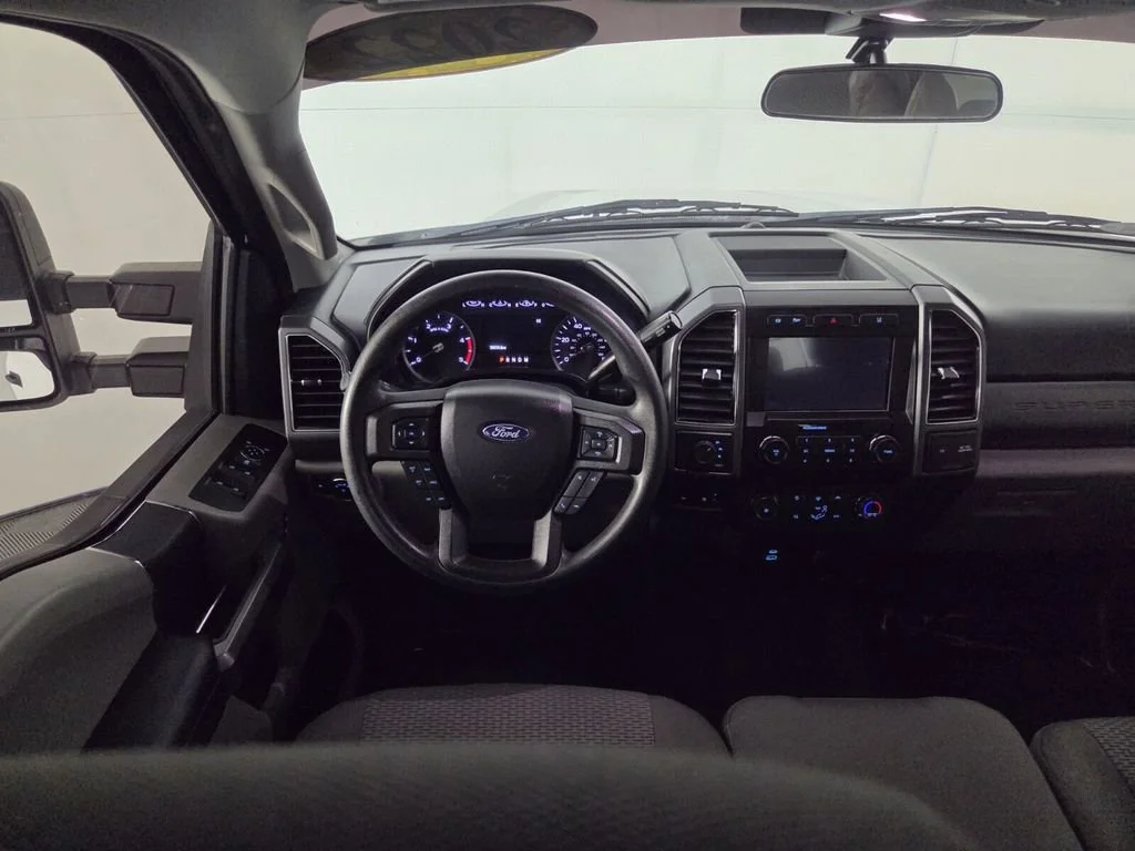 Used 2020 Oxford White Ford XLT image 27