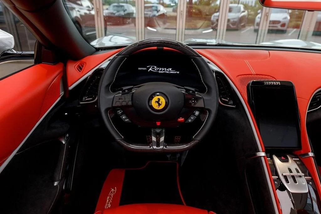 Used 2024 Sanusilver Ferrari Spider image 38
