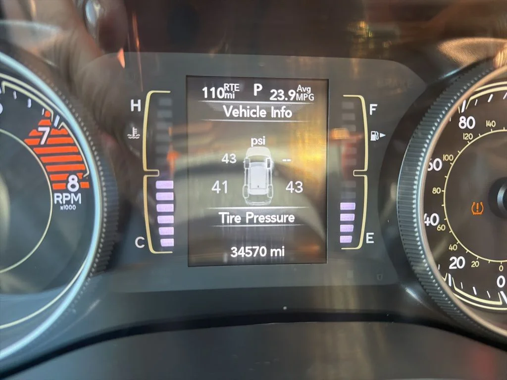 Used 2019 Gray Jeep Latitude image 17
