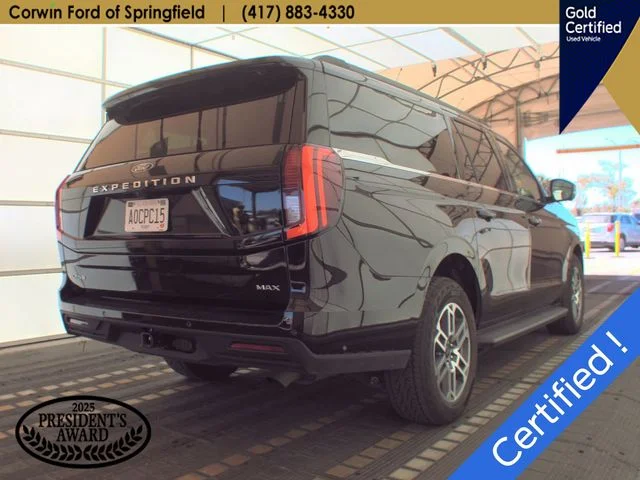 Used 2025 Agate Black Metallic Ford Active image 4