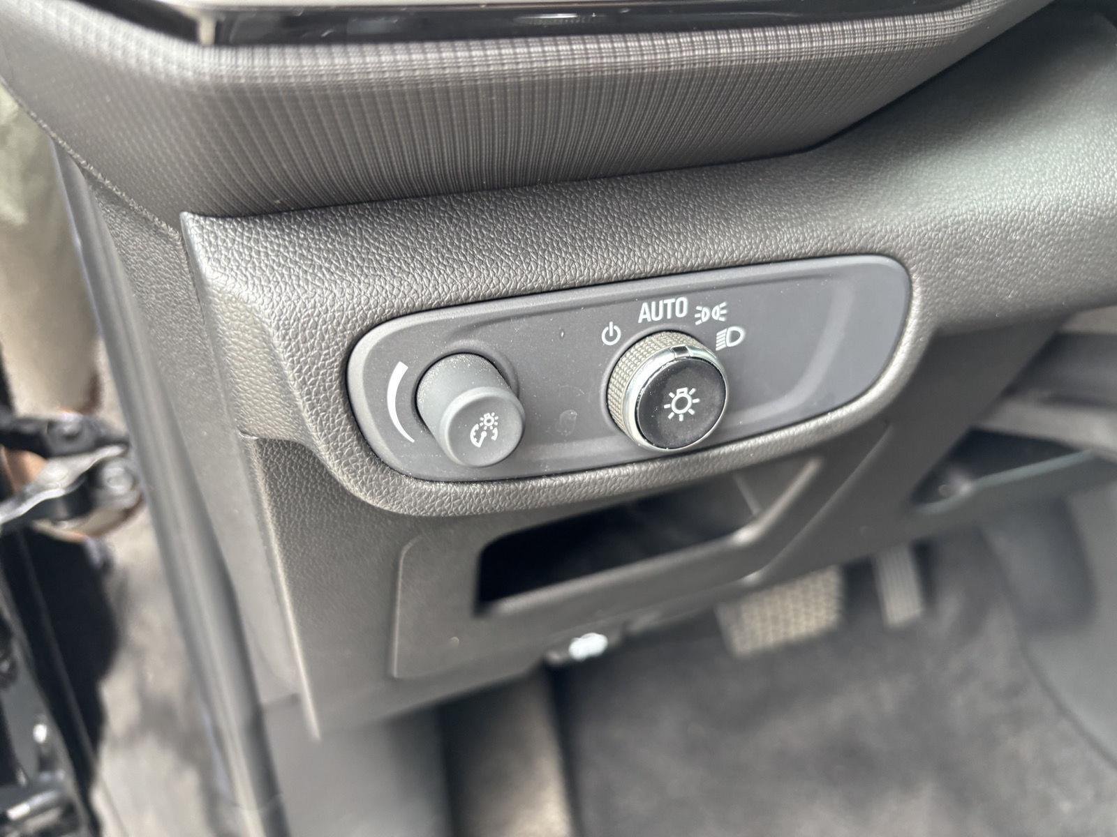 Used 2022 Mosaic Black Metallic Chevrolet LS image 17