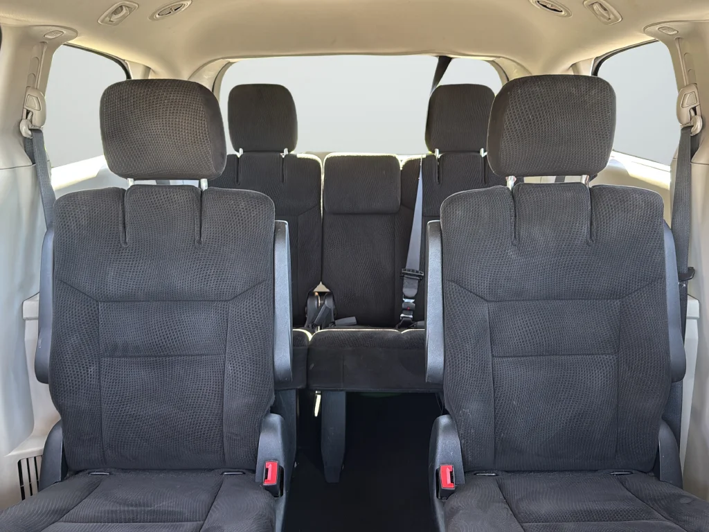 Used 2015 Silver Dodge SE image 23