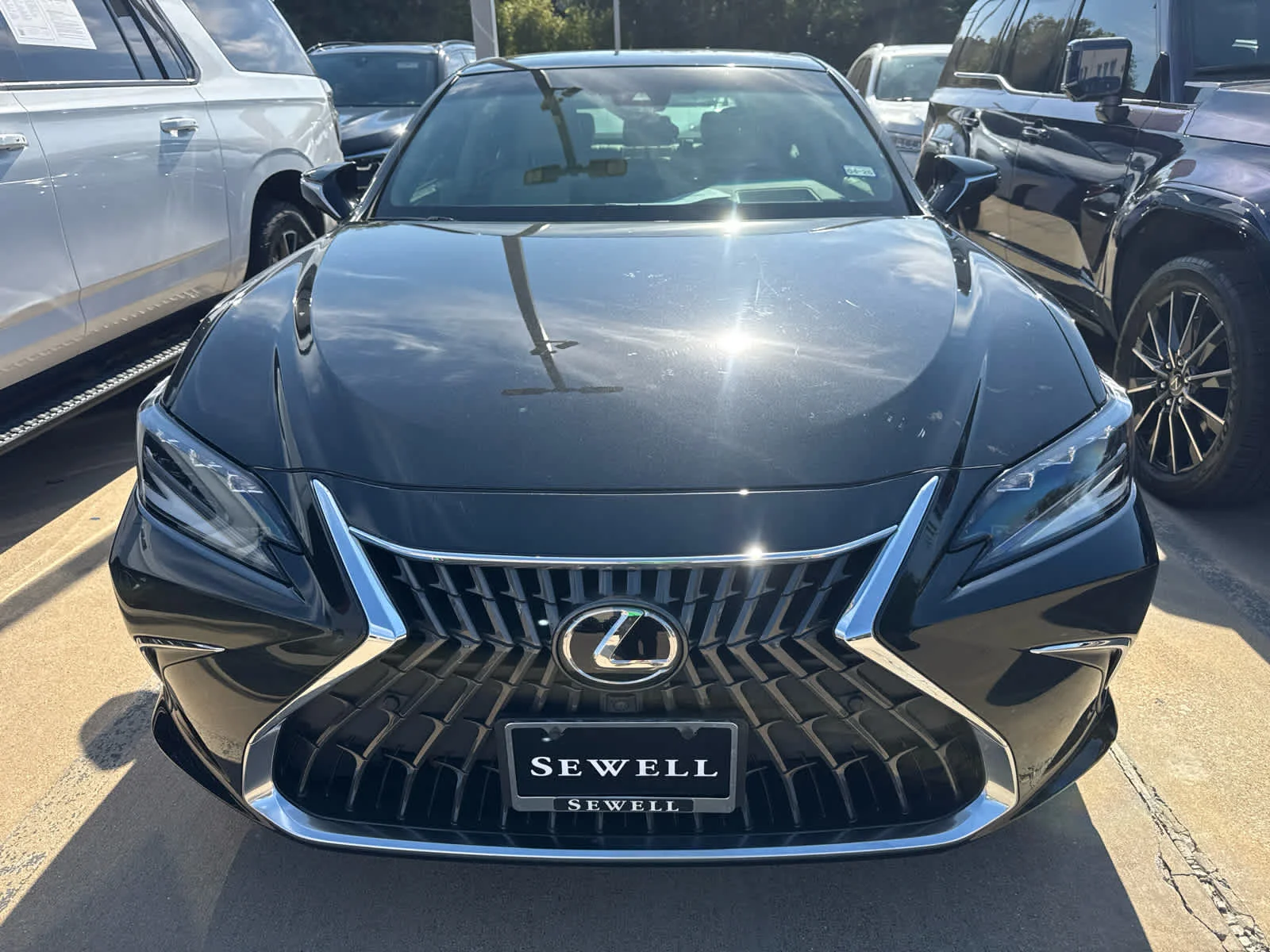 Used 2022 Caviar Lexus Ultra Luxury image 5