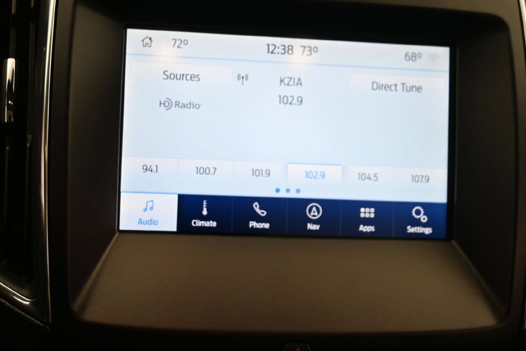 Used 2020 Green Ford Titanium image 19