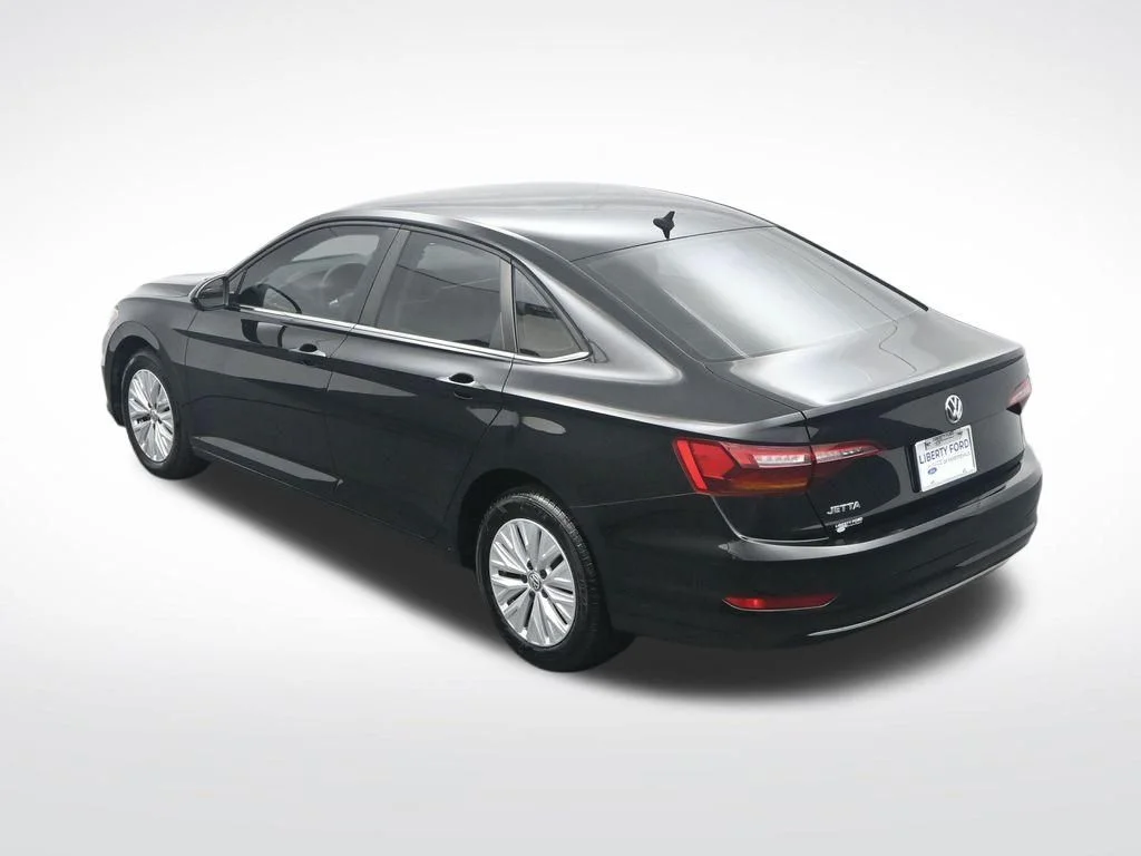 Used 2019 Black Volkswagen 1.4T S image 33