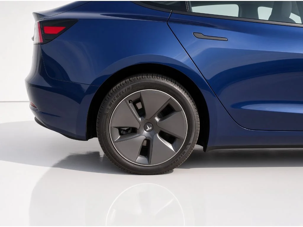 Used 2023 Deep Blue Metallic Tesla Long Range image 8