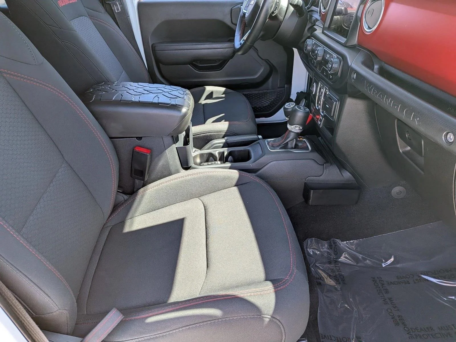 Used 2022 Bright White Clearcoat Jeep Unlimited Rubicon image 19