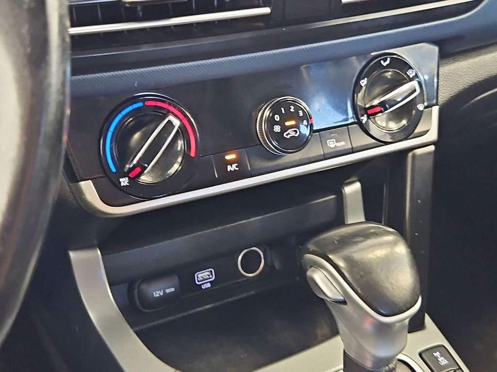 2021 Kia Seltos S - Photo 33