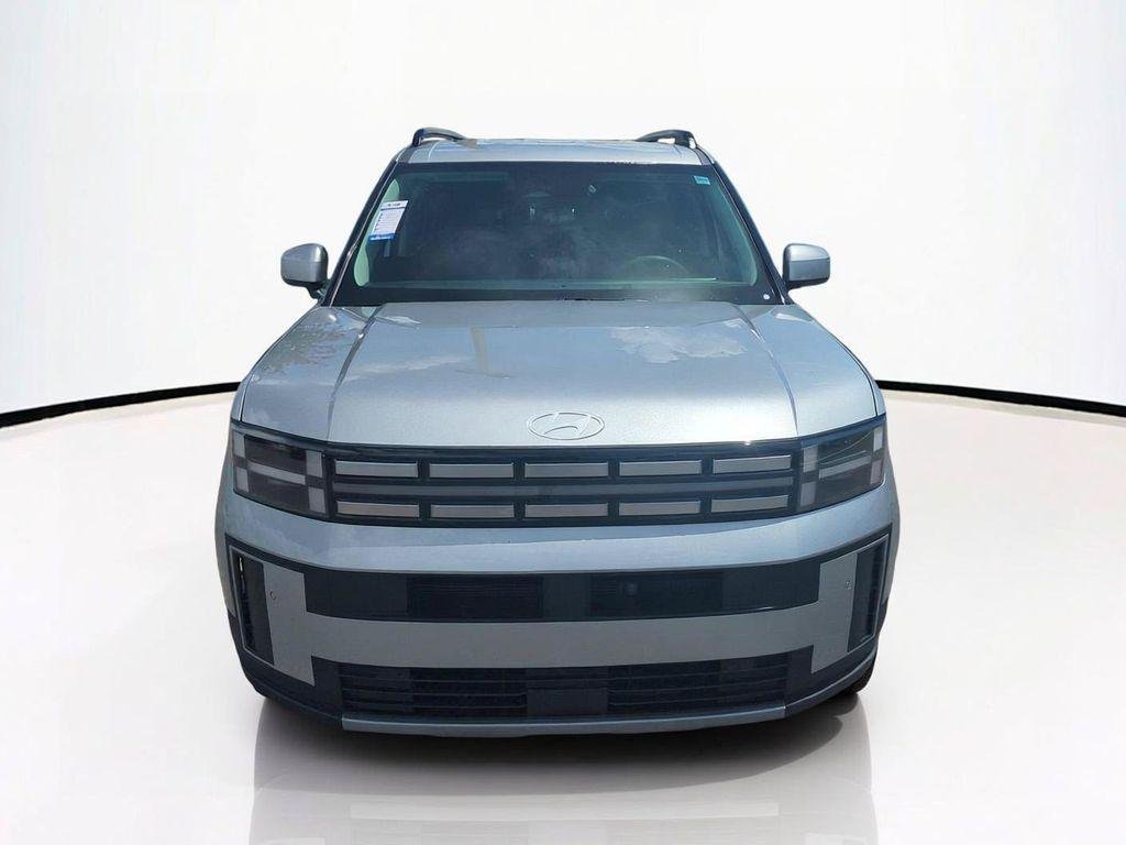 New 2027 Silver Hyundai SEL FWD image 3