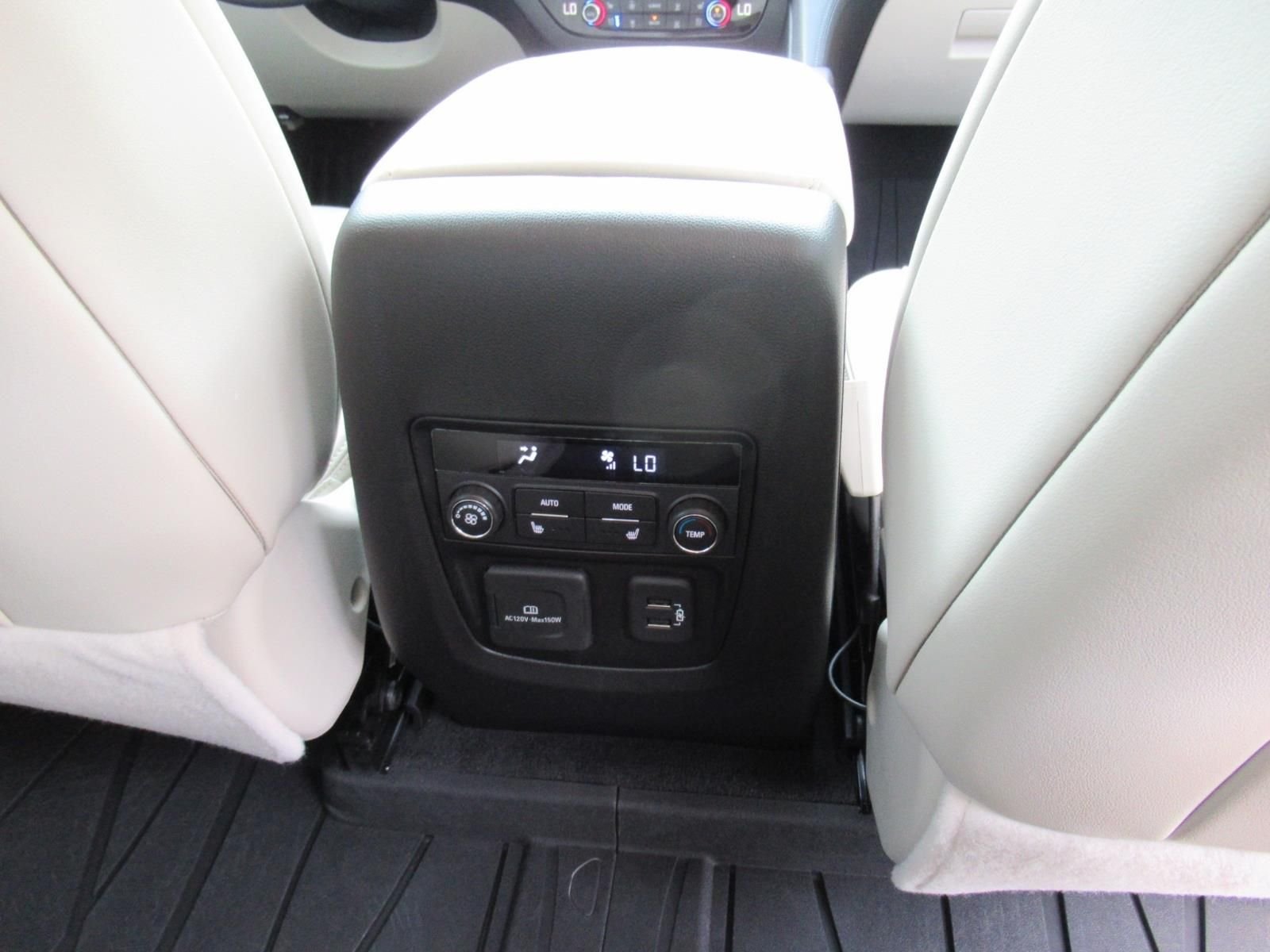 Used 2024 White Buick Avenir image 37