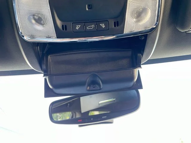 Used 2022 Sting-Gray Clearcoat Jeep Laredo X image 34