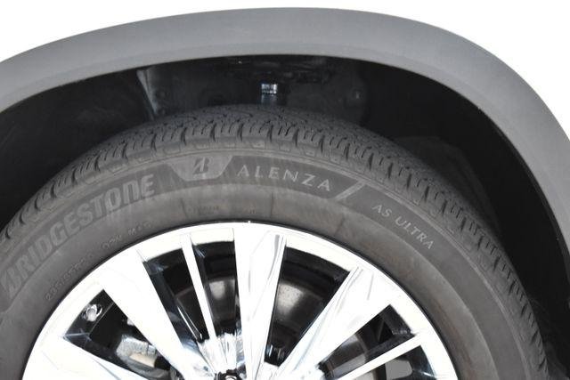 Certified Used 2020 BLIZZARD PEARL Toyota  image 30