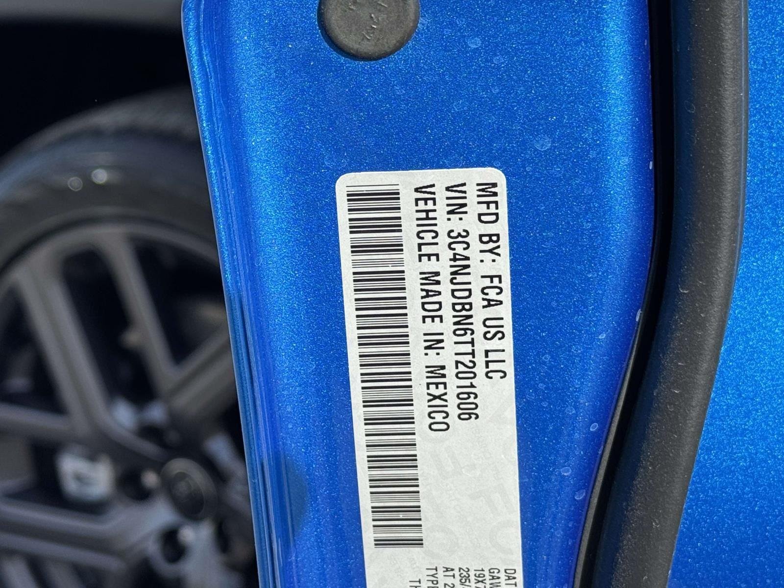New 2026 Hydro Blue Pearlcoat Jeep Latitude Altitude image 26
