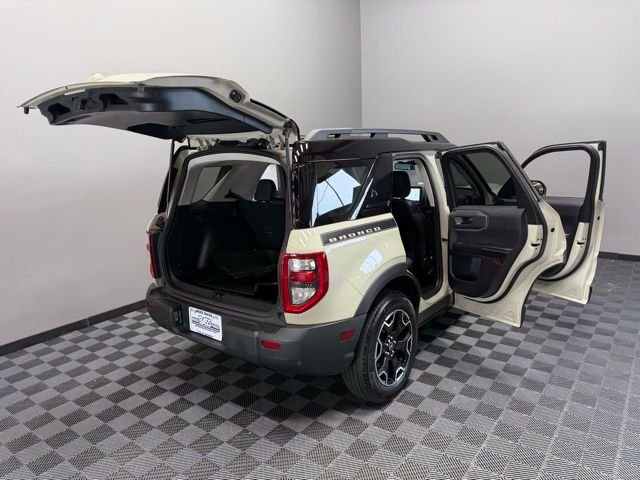 Used 2025 Desert Sand Ford Outer Banks image 28
