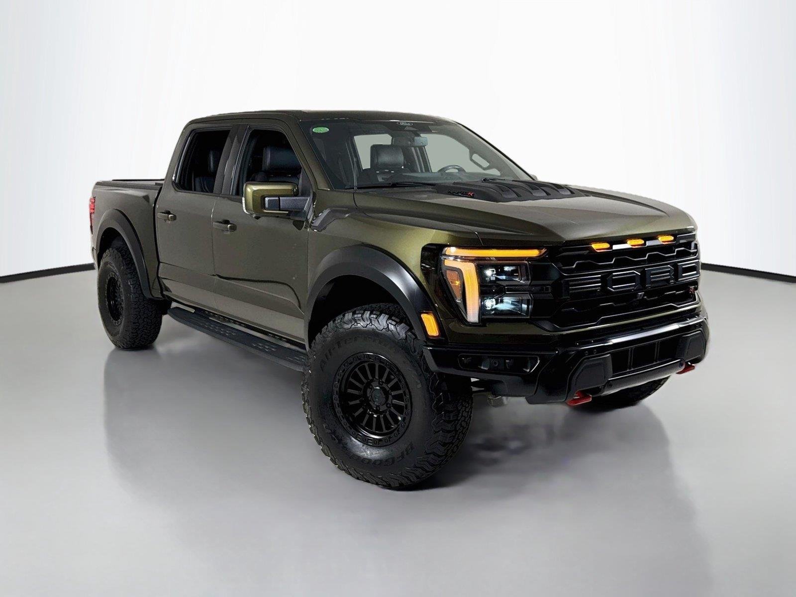 Used 2024 Shelter Green Ford Raptor R image 41