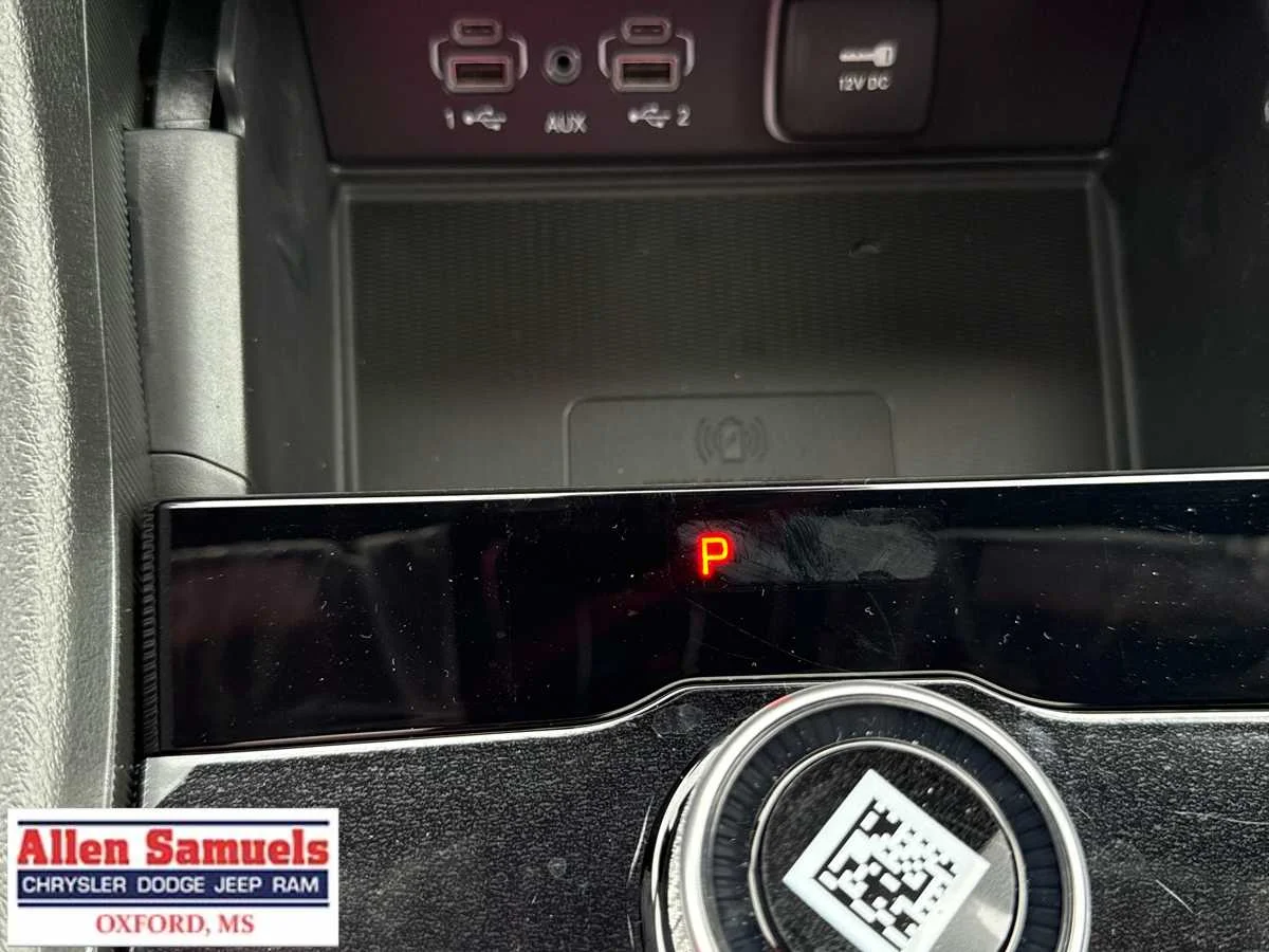 2025 Jeep Grand Cherokee Altitude - Photo 28