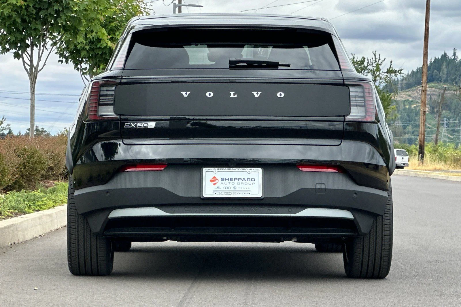 New 2026 Onyx Black Volvo Ultra image 4