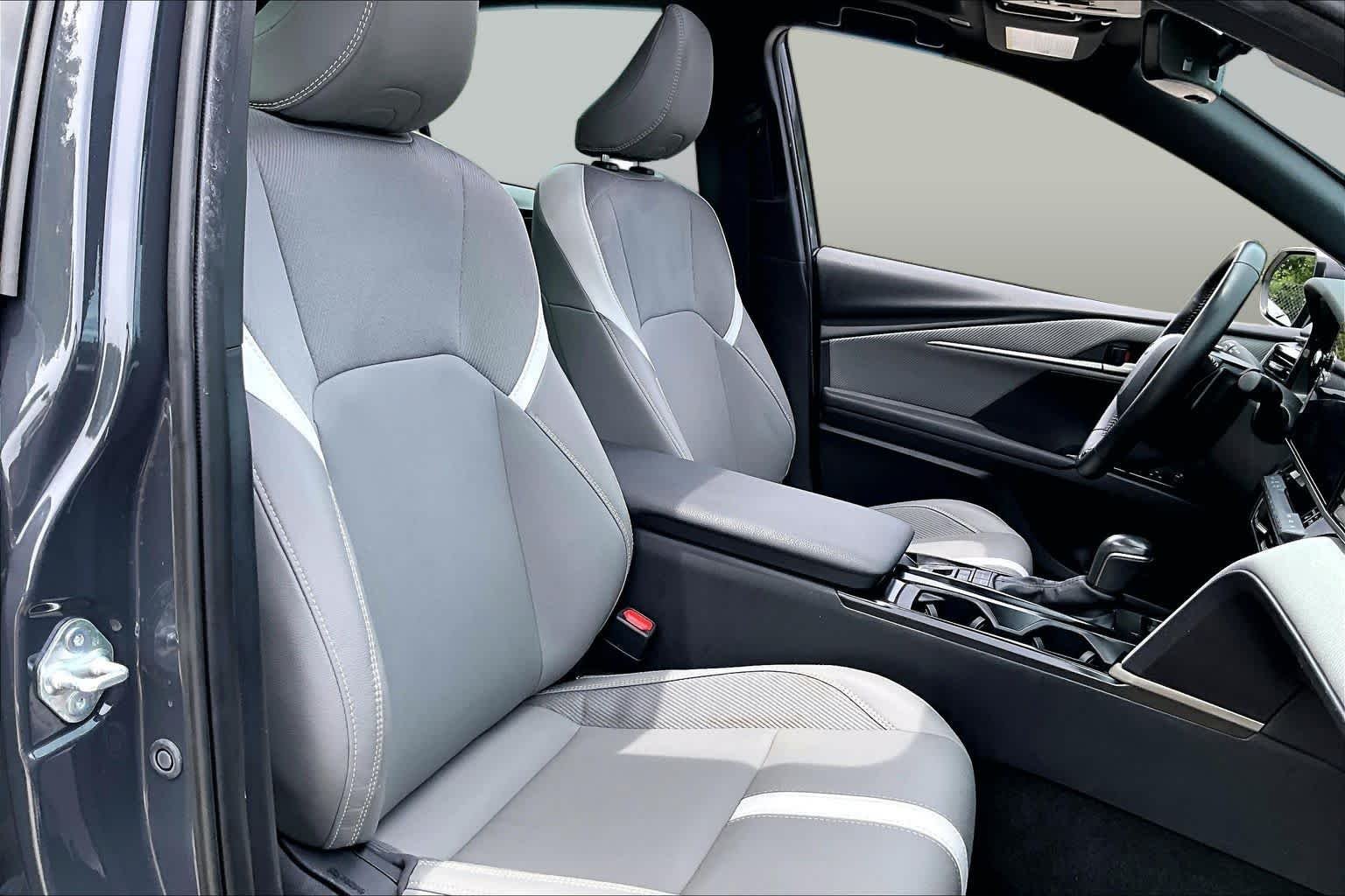 Used 2025 Underground Toyota SE image 9