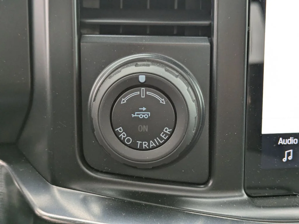 New 2026 Agate Black Metallic Ford Lariat image 25