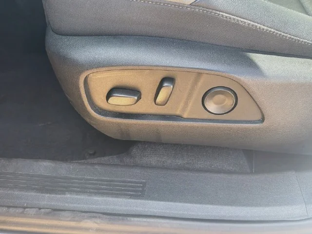 Used 2025 Gray Chevrolet LT image 20