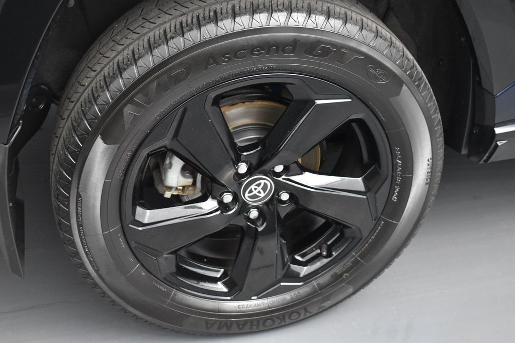 Used 2021 Midnight Black Metallic Toyota XSE image 20