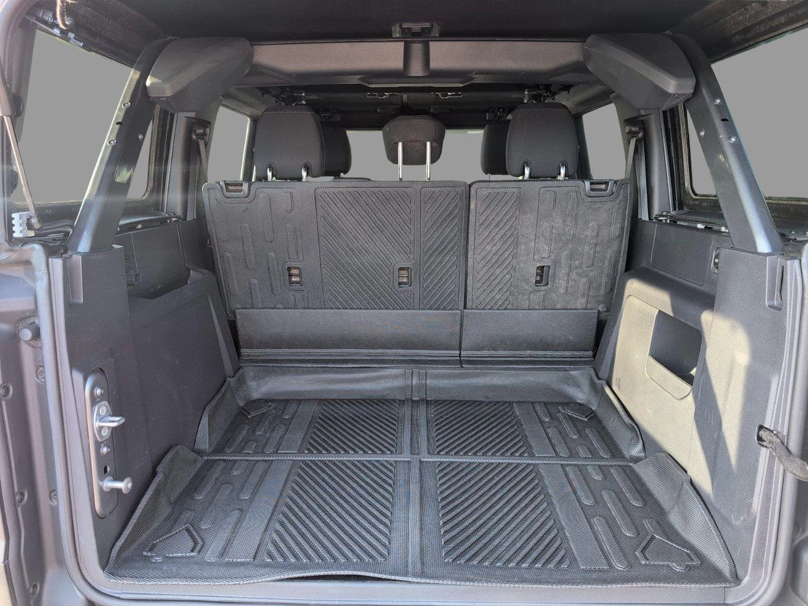 Used 2022 Carbonized Gray Ford Base image 4