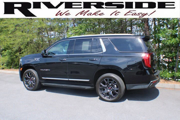 Certified Used 2024 Onyx Black GMC SLT image 3