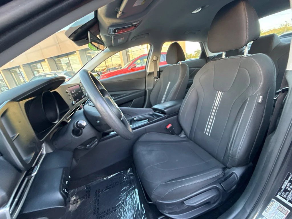 Used 2022 Gray Hyundai SEL image 16