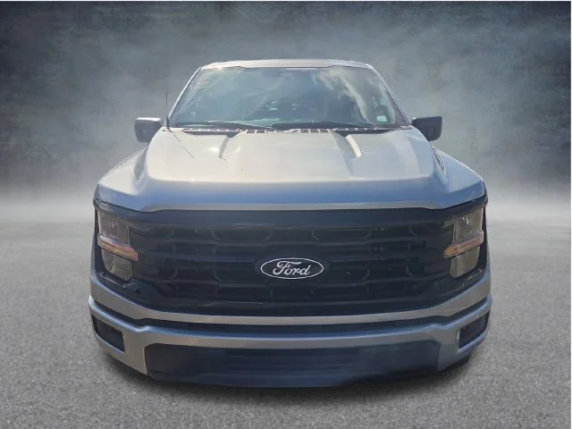 New 2026 Silver Ford XLT image 2